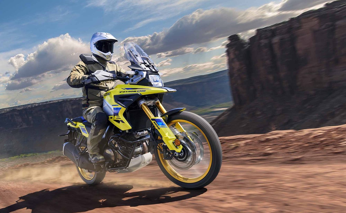 Suzuki_V-Strom_DL1050RR_RJM3_action_62